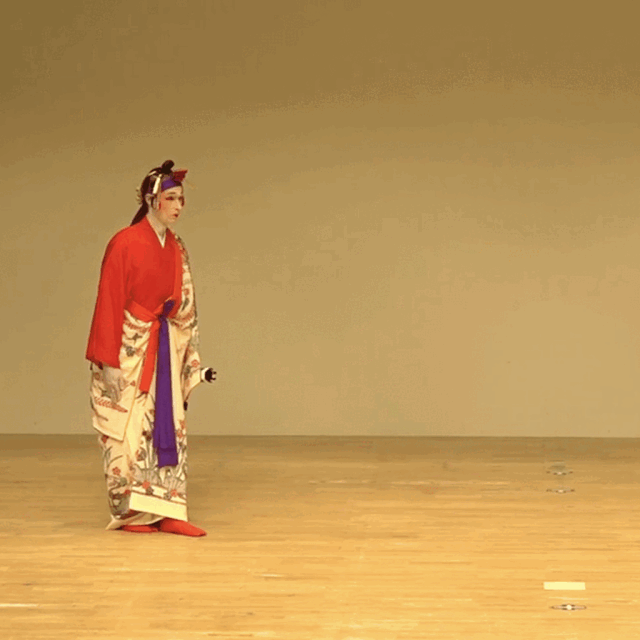 A GIF showing poses of my dancing, both female and male court dance A GIF showing poses of my dancing, both female and male court dance